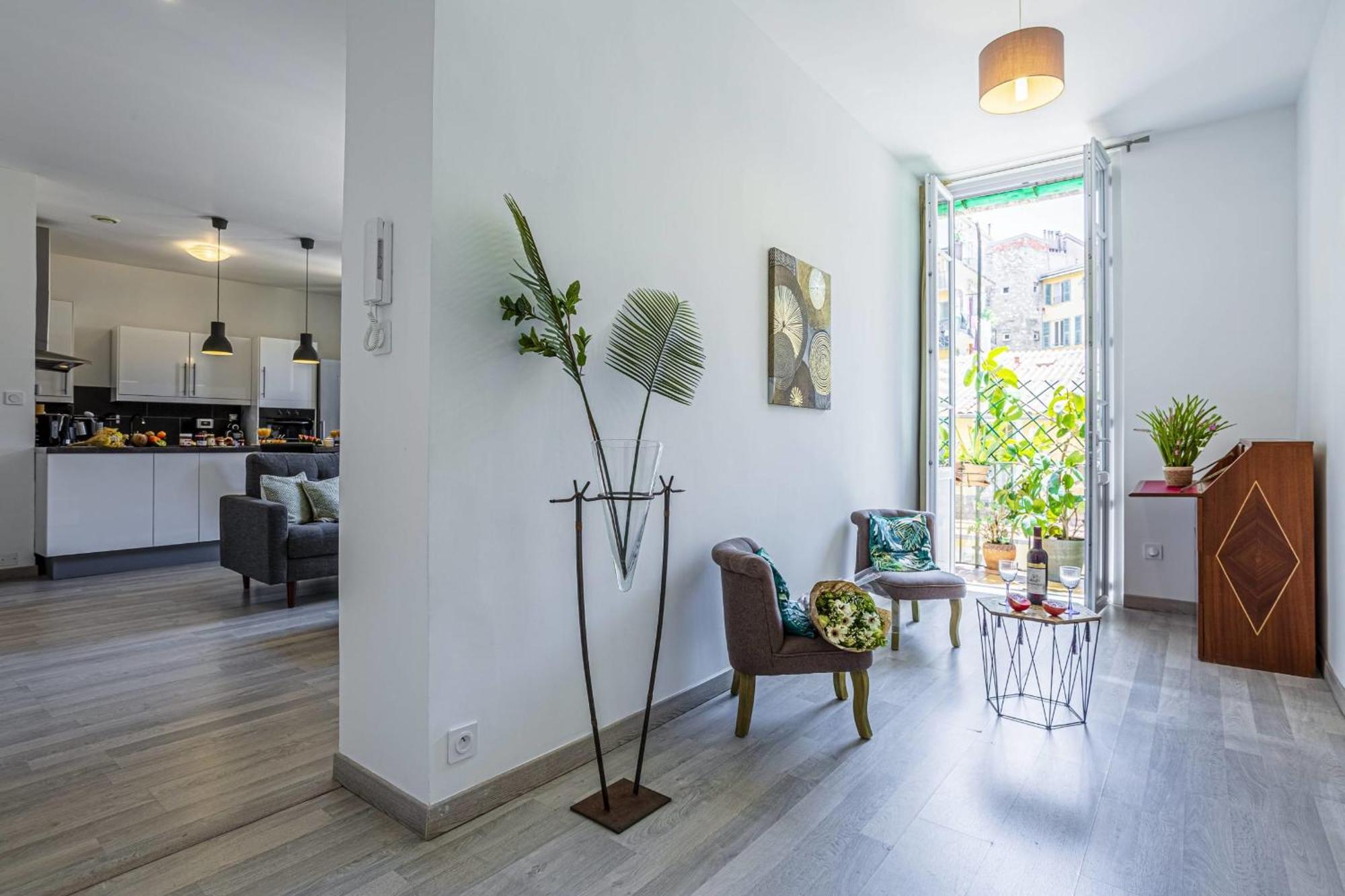 Guisol - Typical Nice 3 Bedroom Ac Near Port Ngoại thất bức ảnh