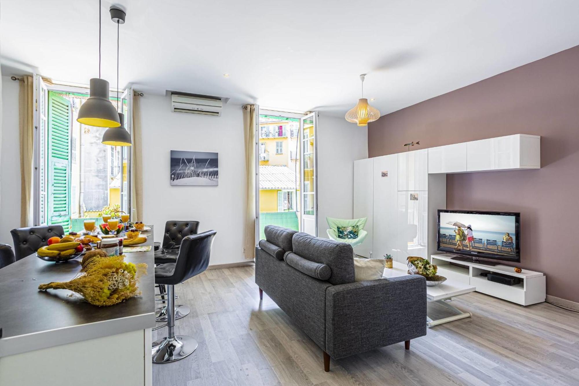 Guisol - Typical Nice 3 Bedroom Ac Near Port Ngoại thất bức ảnh