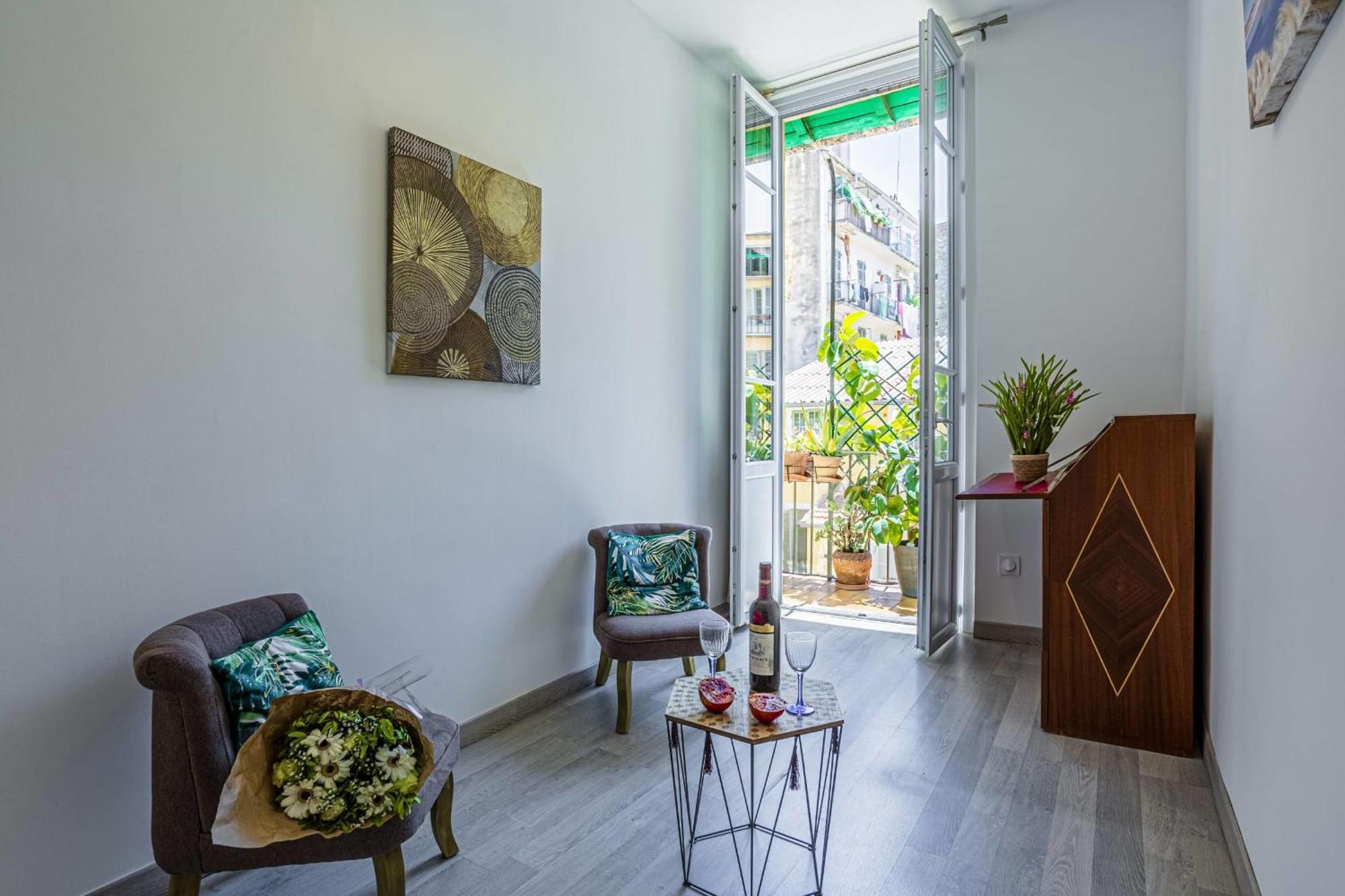 Guisol - Typical Nice 3 Bedroom Ac Near Port Ngoại thất bức ảnh